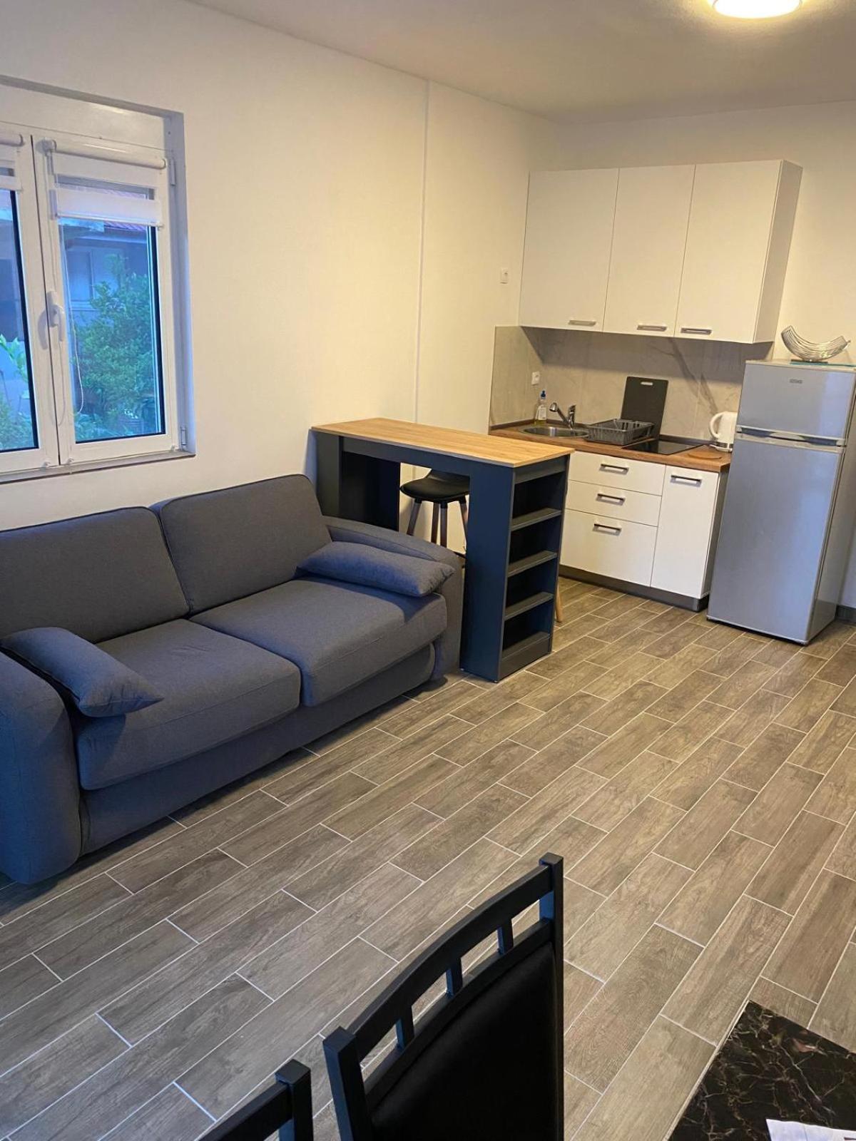 Adla Apartmani ウルツィニ エクステリア 写真